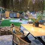 Σαλέ Tiny House Kayakoey Nar Φετιγιέ